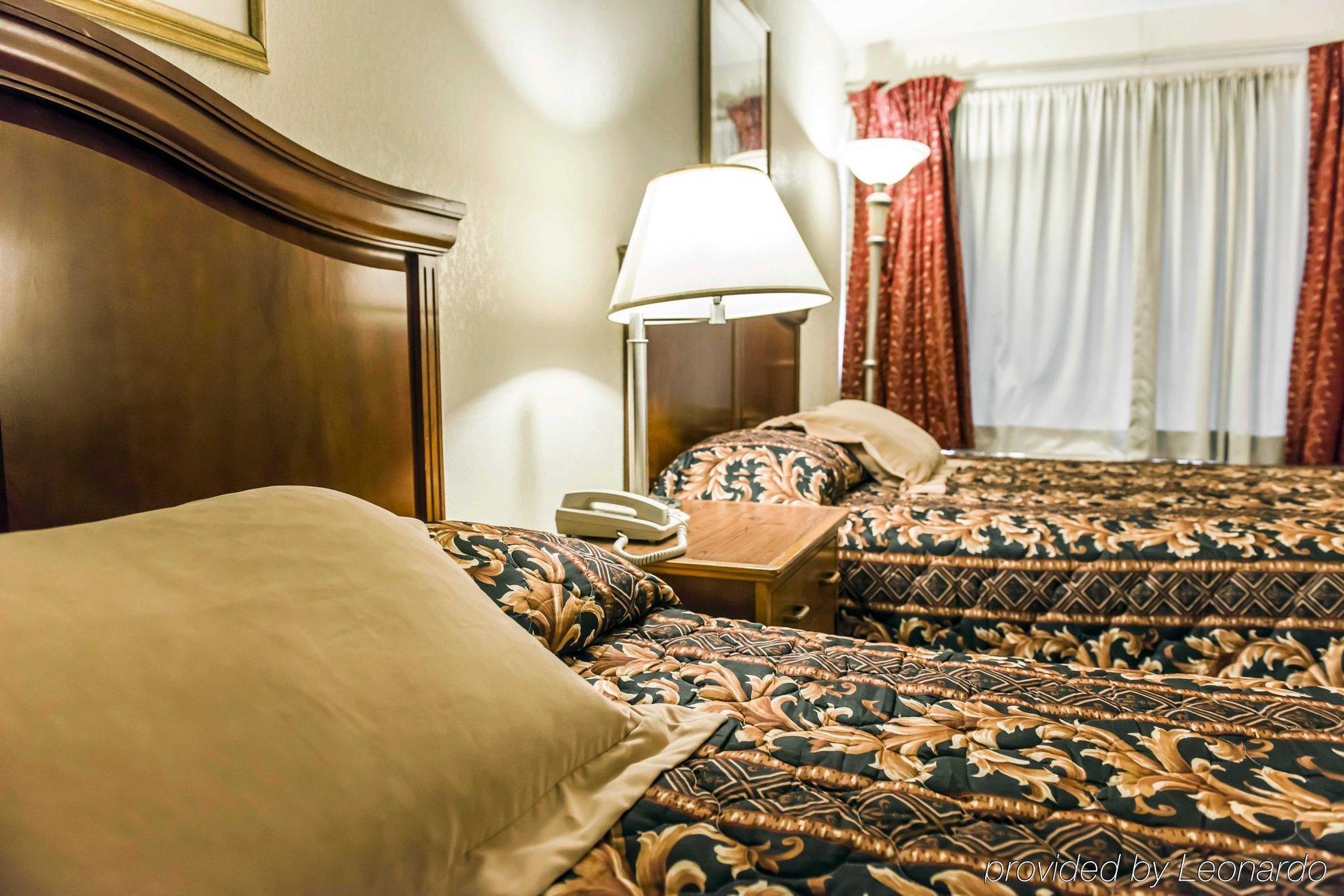 อีโคโน ลอดจ์ Hotel เพอร์รี ภายนอก รูปภาพ