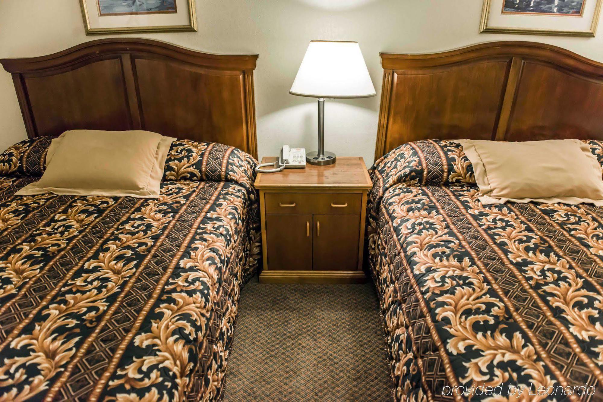 อีโคโน ลอดจ์ Hotel เพอร์รี ภายนอก รูปภาพ